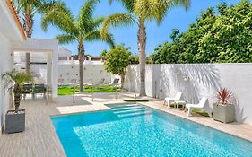 Villa MARABÚ,piscina privada en Conil de la Frontera